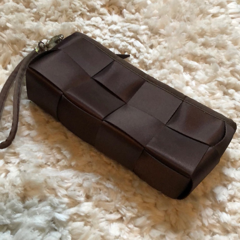 Seatbelt wristlet